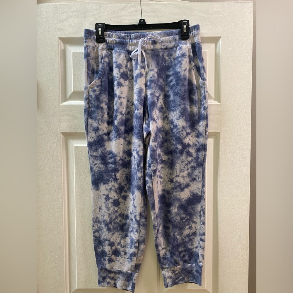 Gently used blue & white tie dye sweatpants from Old Navy